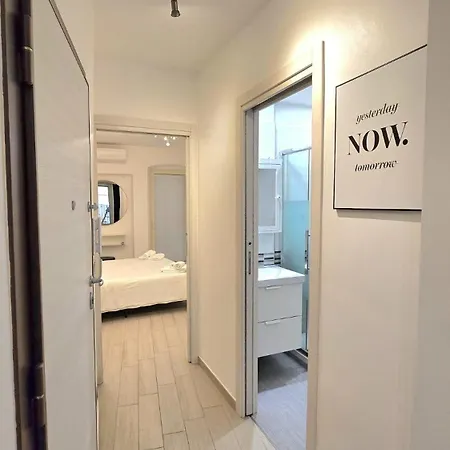 Pure Minimal Loft Barivecchia Old Town Apartment Bari