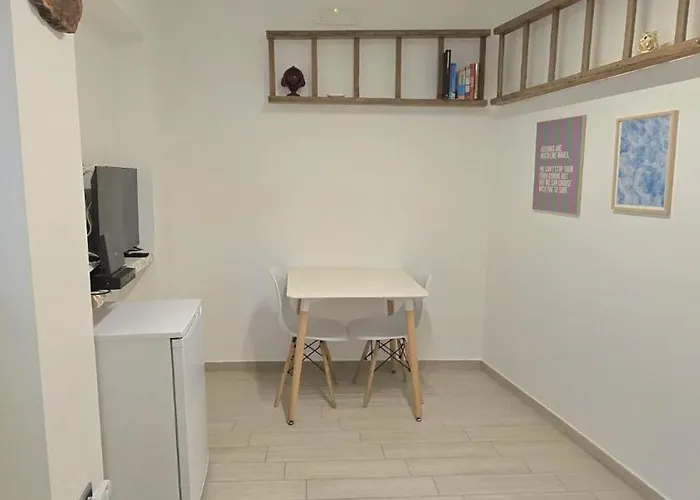 Pure Minimal Loft Old Town Appartement